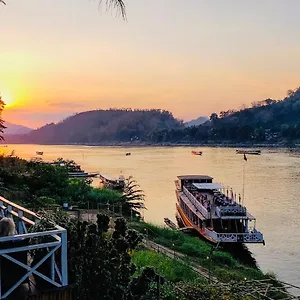 Alounsavath Mekong Riverside Bed & Breakfast