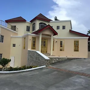 Cool Breeze , Discovery Bay Jamaica